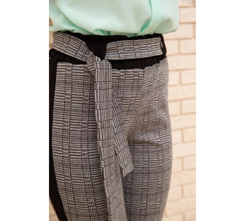 Укороченные женские брюки, в клетку с лампасами, цвет Серый, 172R9314-3