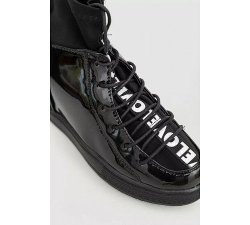 Туфли-сникерсы женские лаковые, цвет черный, 131RA80-1.