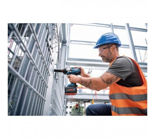 Гайковерт Bosch ударный GDS 18V-1050 H, 18В, 2x5.0 GAL1880 L-Box (0.601.9J8.522) Гайковерт Bosch ударный GDS 18V-1050 H, 18В, 2x5.0 GAL1880 L-Box (0.601.9J8.522)