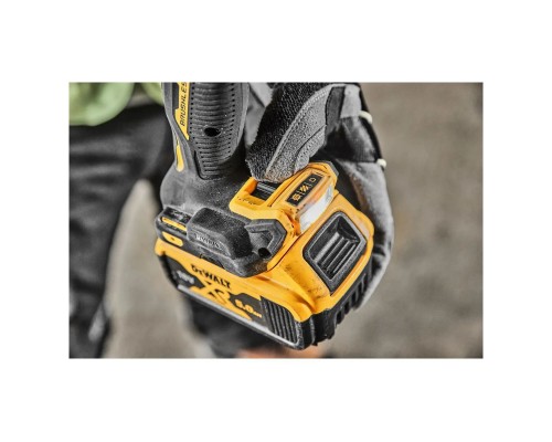 Шуруповерт DeWALT 18V XR Li-Ion 5Ah, 90 Нм, 0-650/0-2000 об/мин., кейс TSTAK (DCD805P2T) Шуруповерт DeWALT 18V XR Li-Ion 5Ah, 90 Нм, 0-650/0-2000 об/мин., кейс TSTAK (DCD805P2T)