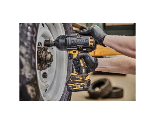 Гайковерт DeWALT 18 В XR Li-lon 2x5Ah, 1396 Нм (DCF900P2G) Гайковерт DeWALT 18 В XR Li-lon 2x5Ah, 1396 Нм (DCF900P2G)