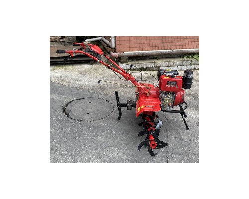 Культиватор Forte 1350-3, колеса 12", 9кс (113401) Культиватор Forte 1350-3, колеса 12", 9кс (113401)