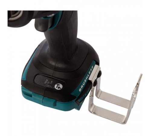 Гайковерт Makita LXT, 5Аг х 2шт, Makpac, 1050Нм, 3/4" (DTW1001RTJ) Гайковерт Makita LXT, 5Аг х 2шт, Makpac, 1050Нм, 3/4" (DTW1001RTJ)