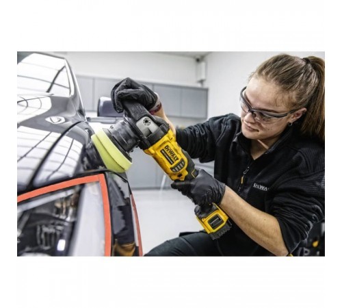Шліфувальна машина DeWALT полірувальна 18В XR Li-Ion, 2x5Ah, кейс TSTAK (DCM848P2) Шліфувальна машина DeWALT полірувальна 18В XR Li-Ion, 2x5Ah, кейс TSTAK (DCM848P2)