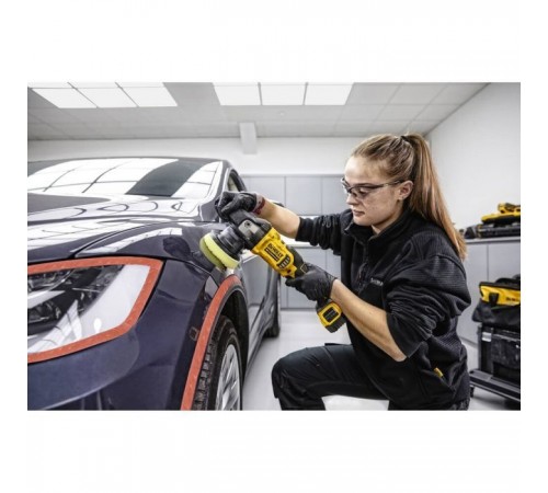 Шліфувальна машина DeWALT полірувальна 18В XR Li-Ion, 2x5Ah, кейс TSTAK (DCM848P2) Шліфувальна машина DeWALT полірувальна 18В XR Li-Ion, 2x5Ah, кейс TSTAK (DCM848P2)
