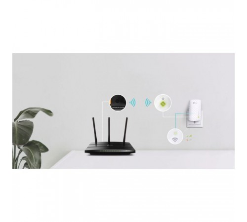 Ретранслятор TP-Link RE220 Ретранслятор TP-Link RE220