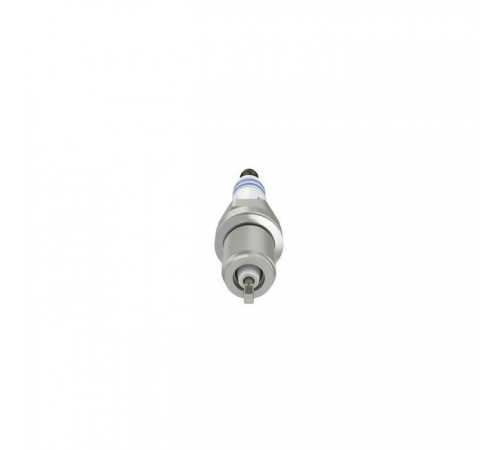 Свічка запалювання Bosch 0 242 240 653 Свічка запалювання Bosch 0 242 240 653