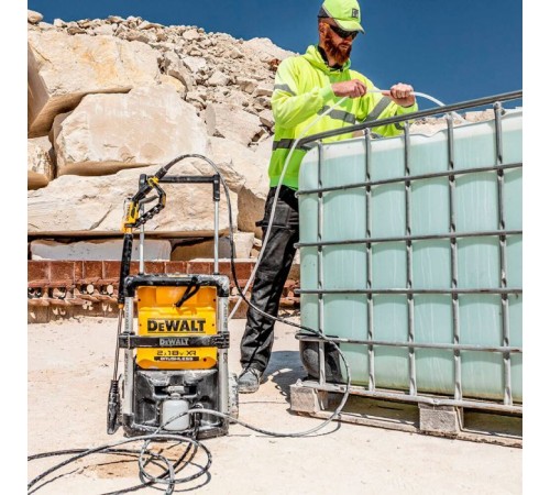 Мийка високого тиску DeWALT XR Li-Ion, 165 бар, шланг 6 м (без АКБ та ЗП) (DCMPW1600N)