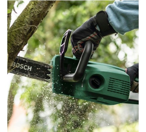 Ланцюгова пила Bosch UniversalChain 40 (0.600.8B8.402) Ланцюгова пила Bosch UniversalChain 40 (0.600.8B8.402)