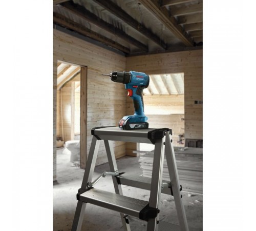 Шуруповерт Bosch GSR 185-LI, 2х2.0 Ah, ЗП GAL 18V-20, кейс (0.601.9K3.000) Шуруповерт Bosch GSR 185-LI, 2х2.0 Ah, ЗП GAL 18V-20, кейс (0.601.9K3.000)