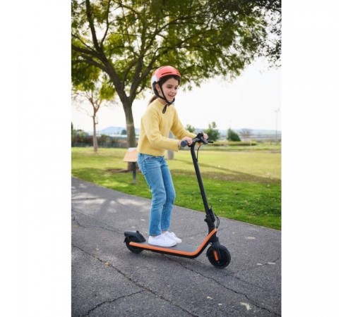 Электросамокат Segway Ninebot детский C2, оранжевый (AA.10.04.01.0013) Электросамокат Segway Ninebot детский C2, оранжевый (AA.10.04.01.0013)