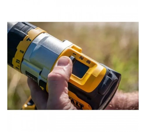 Шуруповерт DeWALT XR Li-lon 18 В, 2 АКБ+ЗУ, кейс TSTAK (DCD999X1) Шуруповерт DeWALT XR Li-lon 18 В, 2 АКБ+ЗУ, кейс TSTAK (DCD999X1)