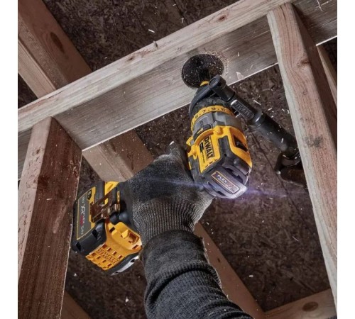 Шуруповерт DeWALT XR Li-lon 18 В, 2 АКБ+ЗУ, кейс TSTAK (DCD999X1) Шуруповерт DeWALT XR Li-lon 18 В, 2 АКБ+ЗУ, кейс TSTAK (DCD999X1)