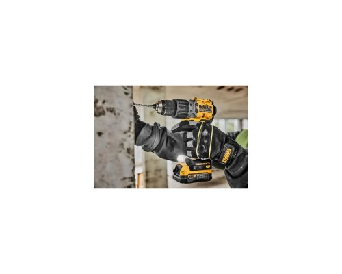 Шуруповерт DeWALT XR Li-Ion PowerStack 90 Нм, 18V 2x1.7Ah, кейс TSTAK (DCD805E2T)