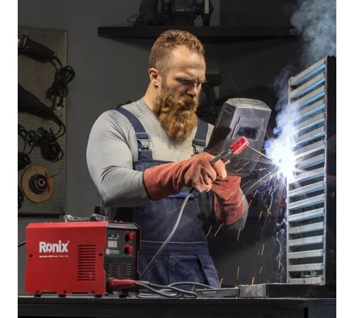 Зварювальний апарат Ronix 200А (RH-4604) Зварювальний апарат Ronix 200А (RH-4604)