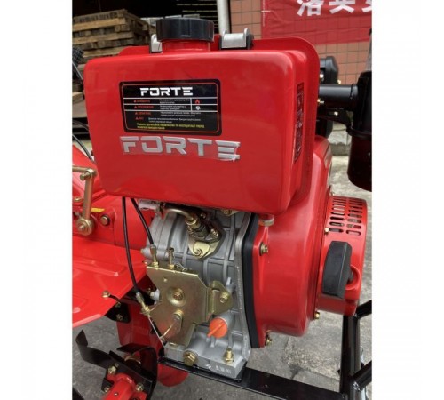 Культиватор Forte 1350-3, колеса 12", 9кс (113401) Культиватор Forte 1350-3, колеса 12", 9кс (113401)