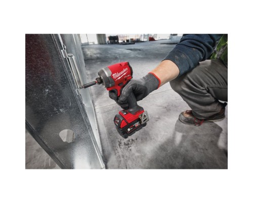 Шуруповерт Milwaukee ударный M18 FID3-502X, 226 Нм, 2x5Ah (4933479865) Шуруповерт Milwaukee ударный M18 FID3-502X, 226 Нм, 2x5Ah (4933479865)