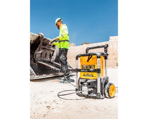Мийка високого тиску DeWALT XR Li-Ion, 165 бар, шланг 6 м (без АКБ та ЗП) (DCMPW1600N) Мийка високого тиску DeWALT XR Li-Ion, 165 бар, шланг 6 м (без АКБ та ЗП) (DCMPW1600N)