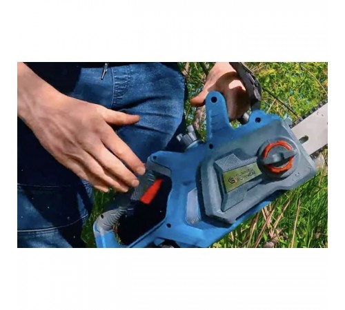 Ланцюгова пила Konner&Sohnen KS CS20V-12, 20V, 3000об/хв, 3.5кг (KSCS20V-12) Ланцюгова пила Konner&Sohnen KS CS20V-12, 20V, 3000об/хв, 3.5кг (KSCS20V-12)