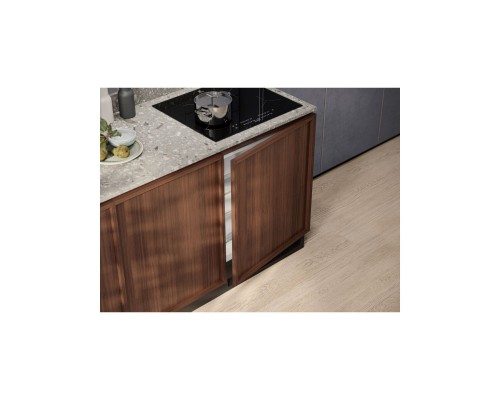 Холодильник Electrolux LSB2AE82S