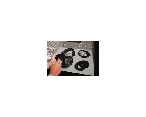 Наушники Beyerdynamic DT 1990 Pro MK II Black (531070) Наушники Beyerdynamic DT 1990 Pro MK II Black (531070)