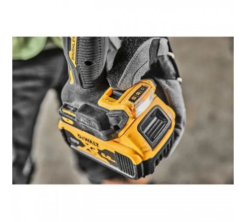 Шуруповерт DeWALT 18V XR Li-Ion 5Ah, 90 Нм, 0-650/0-2000 об/хв., кейс TSTAK (DCD805P2T) Шуруповерт DeWALT 18V XR Li-Ion 5Ah, 90 Нм, 0-650/0-2000 об/хв., кейс TSTAK (DCD805P2T)