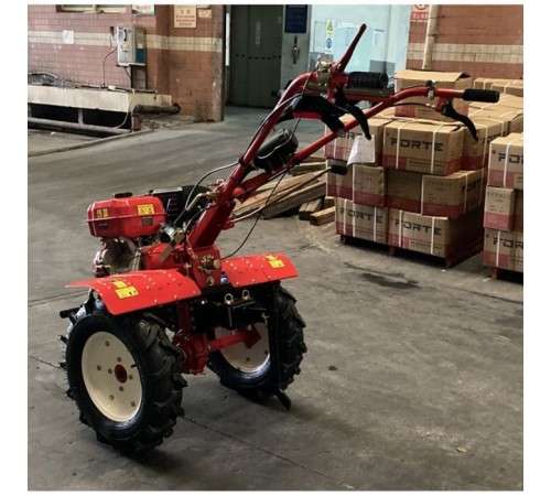 Культиватор Forte 1350 NEW (колеса 12", 9кс (121340) Культиватор Forte 1350 NEW (колеса 12", 9кс (121340)