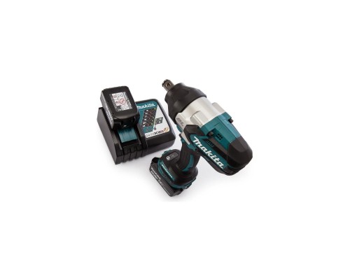 Гайковерт Makita LXT, 5Ач х 2шт, Makpac, 1050Нм, 3/4" (DTW1001RTJ) Гайковерт Makita LXT, 5Ач х 2шт, Makpac, 1050Нм, 3/4" (DTW1001RTJ)