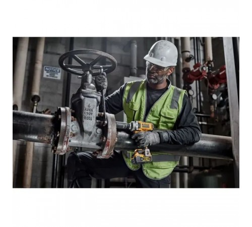 Гайковерт DeWALT ударный 18 В XR Li-lon, 2x5Ah, бесщеточный, 812 Нм, TSTAK (DCF892P2T) Гайковерт DeWALT ударный 18 В XR Li-lon, 2x5Ah, бесщеточный, 812 Нм, TSTAK (DCF892P2T)
