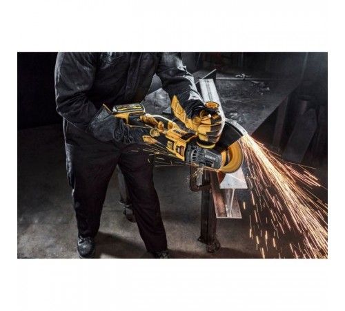 Шліфувальна машина DeWALT 54 B XR Li-lon, 230 мм, 6000 об/хв, безщіткова (без АКБ та ЗП) (DCG460N) Шліфувальна машина DeWALT 54 B XR Li-lon, 230 мм, 6000 об/хв, безщіткова (без АКБ та ЗП) (DCG460N)