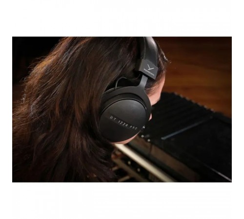 Наушники Beyerdynamic DT 1770 Pro MK II Black (531069) Наушники Beyerdynamic DT 1770 Pro MK II Black (531069)