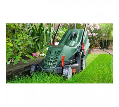 Газонокосарка Bosch UniversalRotak 37-555 1400Вт, 37см, 40л, 27-50мм, 15.5кг (0.600.8A6.501) Газонокосарка Bosch UniversalRotak 37-555 1400Вт, 37см, 40л, 27-50мм, 15.5кг (0.600.8A6.501)