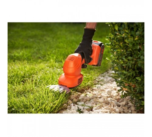 Кущоріз Black&Decker 18 В, 2Ah, насадки- 20 см/8 мм, 10 см/18 мм, (BCSS18D1) Кущоріз Black&Decker 18 В, 2Ah, насадки- 20 см/8 мм, 10 см/18 мм, (BCSS18D1)