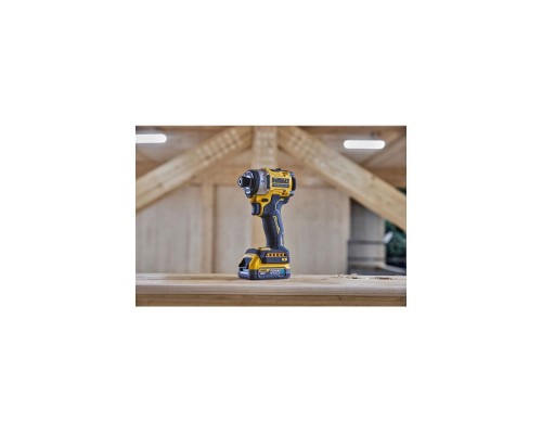 Шуруповерт DeWALT 18 В XR Li-lon PowerStack, бесщеточный, 282 Нм, TSTAK, 2x1.7Ah (DCF860E2T)