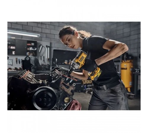 Гайковерт DeWALT 18 В XR Li-lon, 812 Нм (без АКБ и ЗУ) (DCF892N) Гайковерт DeWALT 18 В XR Li-lon, 812 Нм (без АКБ и ЗУ) (DCF892N)