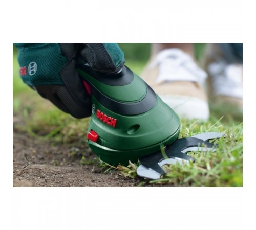 Кущоріз Bosch ISIO, акумуляторний 3.6 V Li 1.5 Ач, ніж 12 см (0.600.833.108) Кущоріз Bosch ISIO, акумуляторний 3.6 V Li 1.5 Ач, ніж 12 см (0.600.833.108)