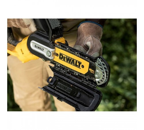 Ланцюгова пила DeWALT міні, 18 В XR Li-lon, безщіткова, шина 20 см (без АКБ та ЗУ) (DCMPS520N) Ланцюгова пила DeWALT міні, 18 В XR Li-lon, безщіткова, шина 20 см (без АКБ та ЗУ) (DCMPS520N)