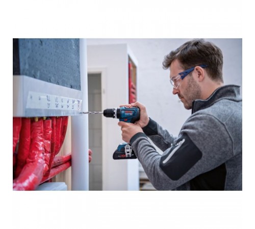 Шуруповерт Bosch GSB 18V-90 C 18В 2х4Агод 3664Нм 0-6300-2100обхв 1.2кг (0.601.9K6.104) Шуруповерт Bosch GSB 18V-90 C 18В 2х4Агод 3664Нм 0-6300-2100обхв 1.2кг (0.601.9K6.104)